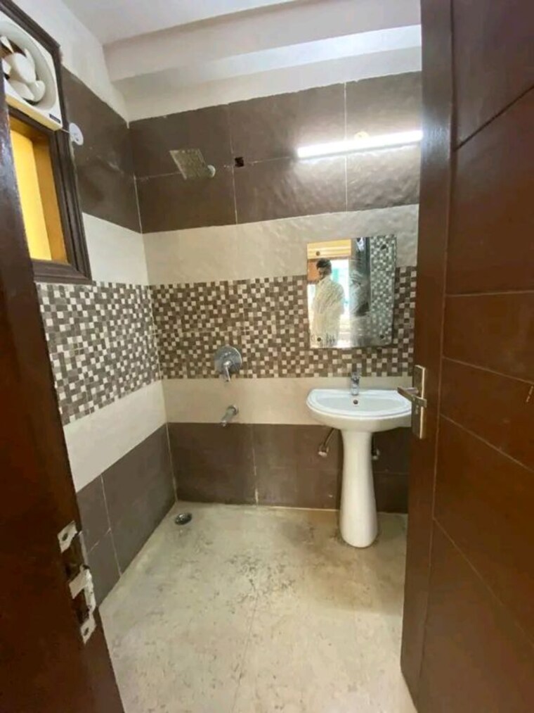 Kitchen, chattarpur 2 Bedroom 850 Sq.Ft. Builder Floor In Chattarpur Delhi 9799790