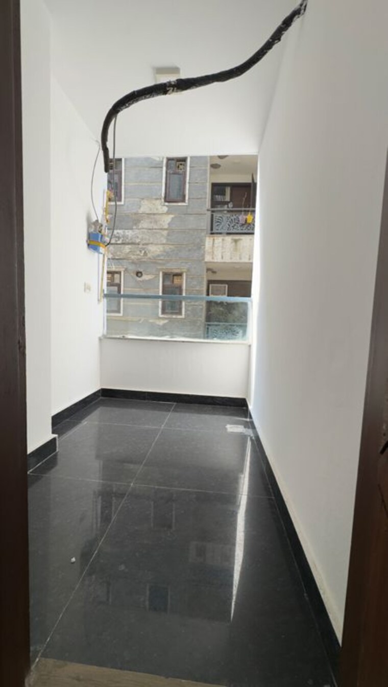 Kitchen, chattarpur 3 Bedroom 1500 Sq.Ft. Builder Floor In Chattarpur Delhi 9799947