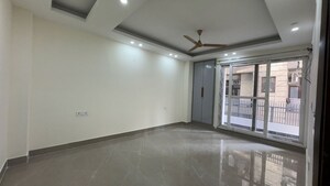 Room in 3 BHK Builder Floor at Chattarpur – for Rent