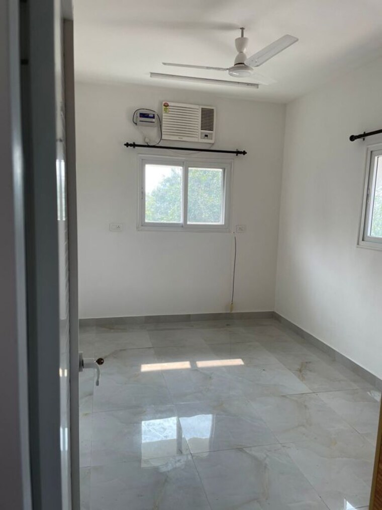 Room, greater kailash 2 Bedroom 900 Sq.Ft. Builder Floor In Greater Kailash Delhi 9799955