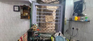 Bathroom in 1 BHK Apartment at Gokul Garden CHS, Kandivali East – for Sale