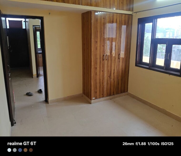 Room, mayur vihar phase 1 2 Bedroom 902 Sq.Ft. Builder Floor In Mayur Vihar Phase 1 Delhi 9800043