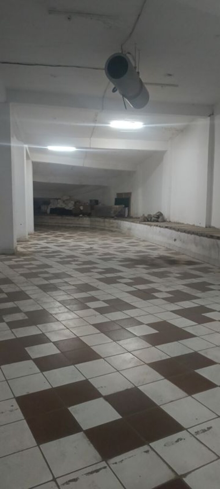 Exterior View, bhoiwada Commercial Warehouse 9000 Sq.Yd. In Bhoiwada Mumbai 9800060