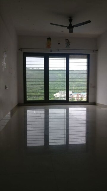 Room in 3 BHK Apartment at Dosti West County, Balkum Pada – for Rent