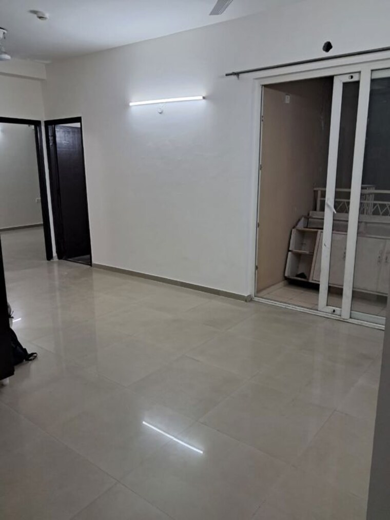 Room, mahagun-mywoods 2.5 Bedroom 1190 Sq.Ft. Apartment In Sector 16c Greater Noida Greater Noida 9800079