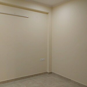 Room in 3.5 BHK Apartment at Palam Vihar Extension – for Rent