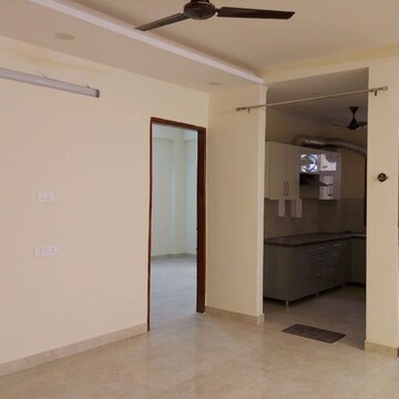 Room in 3.5 BHK Apartment at Palam Vihar Extension – for Rent