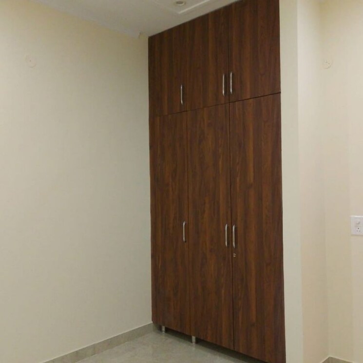 Room, palam vihar extension 3.5 Bedroom 1400 Sq.Ft. Apartment In Palam Vihar Extension Gurgaon 9800085