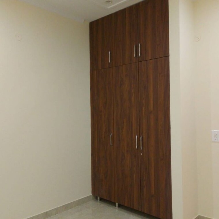 Room, palam vihar extension 3.5 Bedroom 1400 Sq.Ft. Apartment In Palam Vihar Extension Gurgaon 9800085