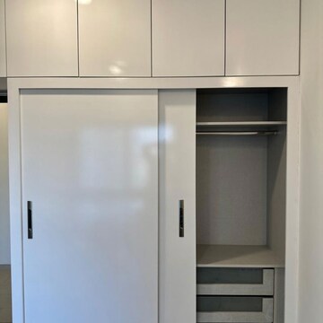 Room in 3 BHK Apartment at Sobha City Gurgaon, Babupur Village – for Rent