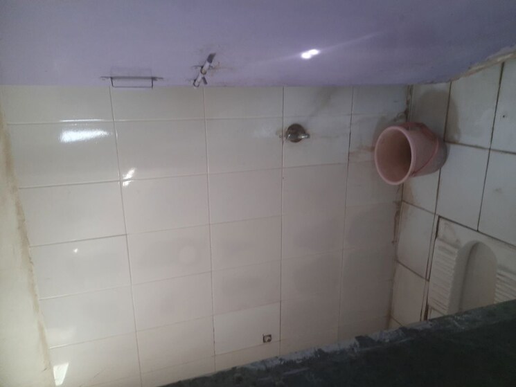 Bathroom, keshav nagar 1 RK 400 Sq.Ft. Builder Floor In Keshav Nagar Pune 9800359