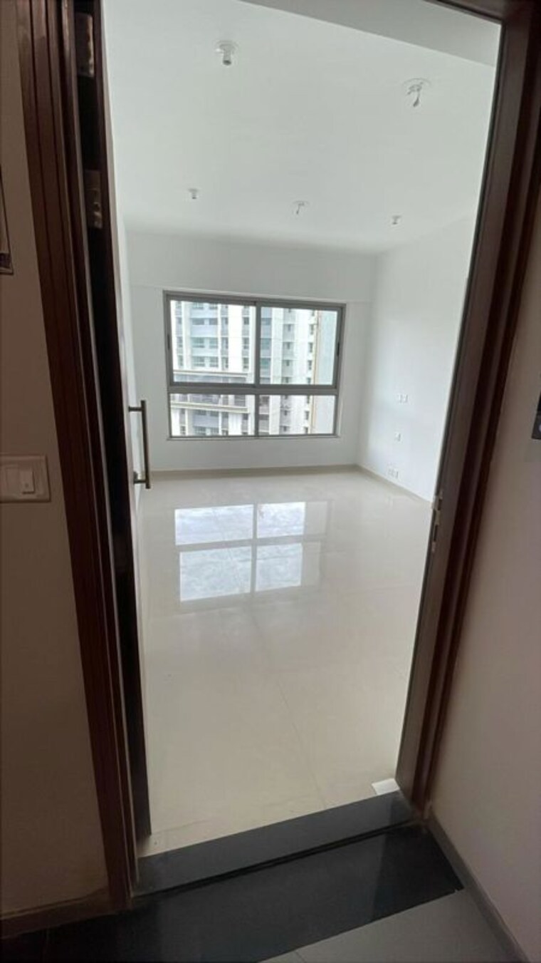Balcony, kalpataru-immensa-f 2 Bedroom 700 Sq.Ft. Apartment In Kolshet Road Thane 9800185