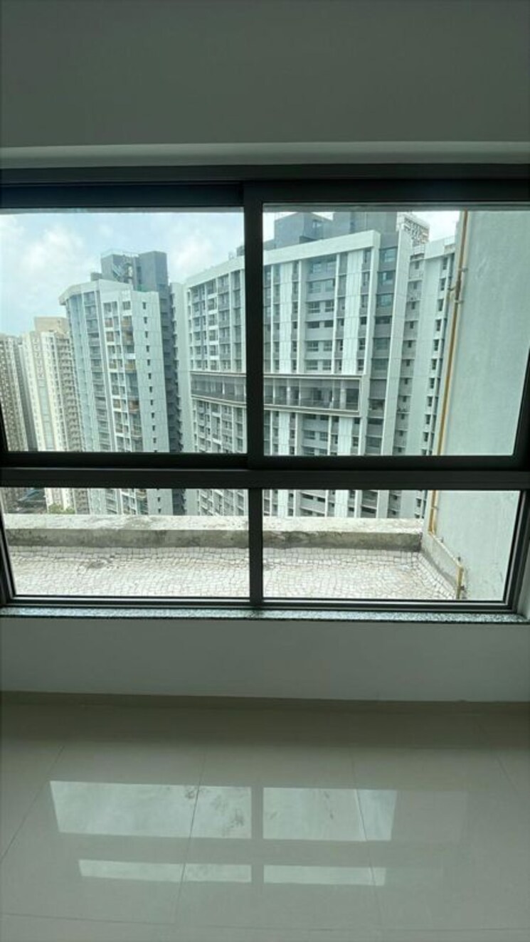 Exterior View, kalpataru-immensa-f 2 Bedroom 700 Sq.Ft. Apartment In Kolshet Road Thane 9800185