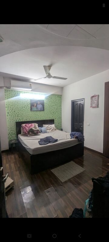 Bedroom in 3.5 BHK Apartment at Antriksh Golf View, Sector 78 – for Rent