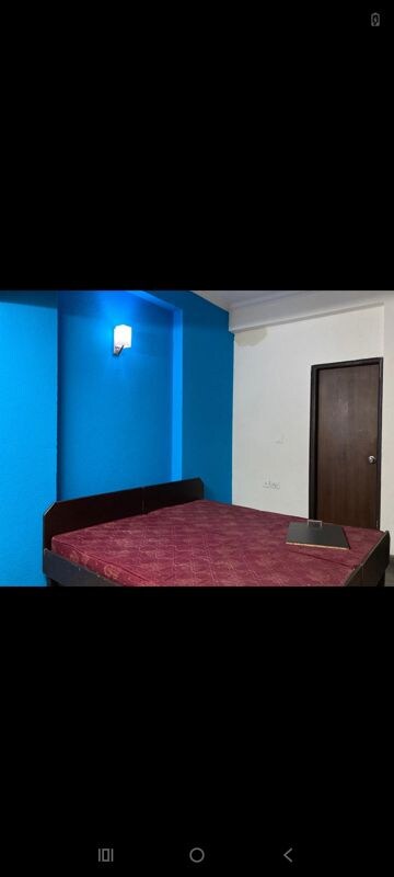 Bedroom in 3.5 BHK Apartment at Antriksh Golf View, Sector 78 – for Rent
