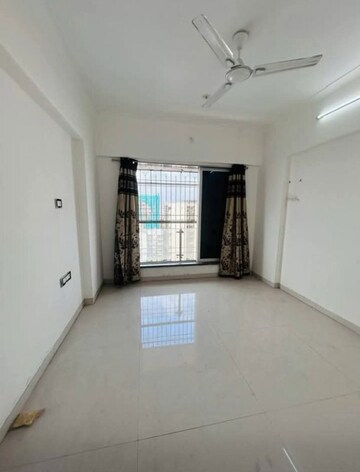 Room in 1 BHK Apartment at Andheri West – for Rent