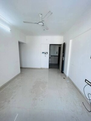Room in 1 BHK Apartment at Andheri West – for Rent