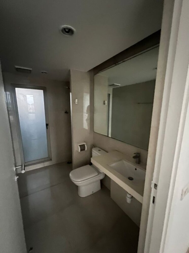 Bathroom, hiranandani-rodas-enclave-rosemount 3 Bedroom 1282 Sq.Ft. Apartment In Ghodbunder Road Thane 9800458