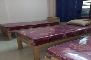 Bedroom in Studio Builder Floor at Btm Layout 1 – for Rent