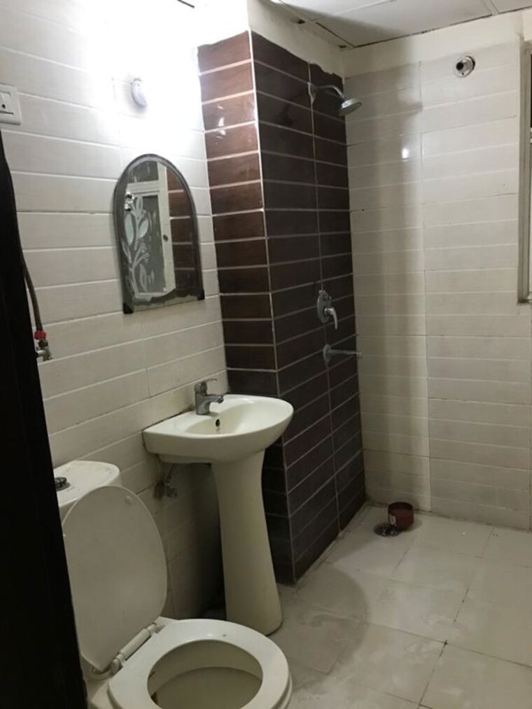 Bathroom, amrapali-zodiac 2 Bedroom 950 Sq.Ft. Apartment In Sector 120 Noida 9800476