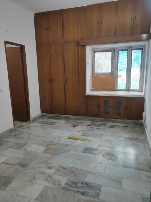 3 BHK 1500 Sq.Ft. Apartment in Shipra Suncity