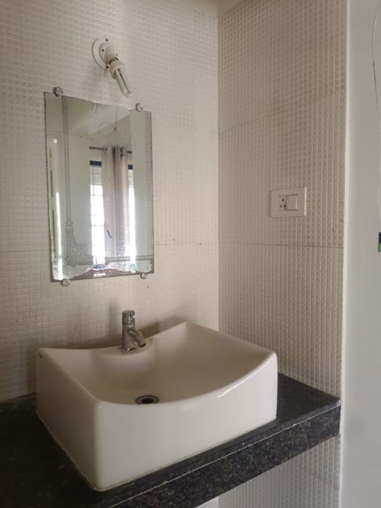 Bathroom, balewadi 2 Bedroom 1000 Sq.Ft. Apartment In Balewadi Pune 9800489