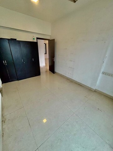 Room in 2 BHK Apartment at Sayba Elegant, Kurla East – for Rent