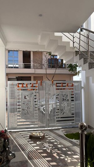 2 BHK Villa For Rent in Sapphire Royale, Sultanpur Road