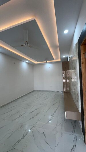 Kitchen in 2 BHK Villa at Sapphire Royale, Sultanpur Road – for Rent