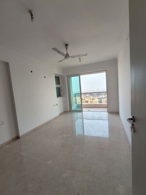 Room in 5 BHK Apartment at Hiranandani Tribeca, Ghodbunder Road – for Sale