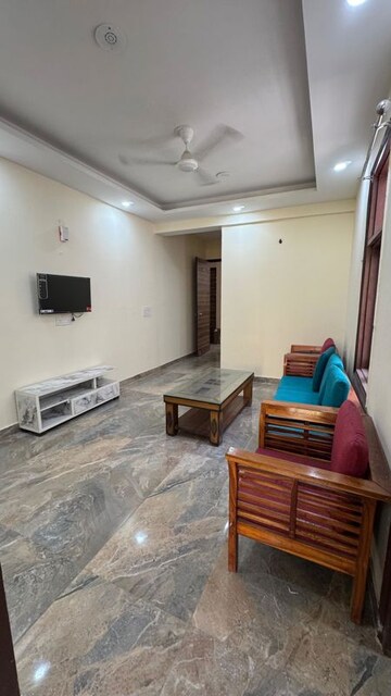 1 BHK Builder Floor For Rent in Chattarpur
