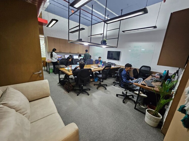 Team Area, spazedge Commercial Office Space 1100 Sq.Ft. In Sector 47 Gurgaon 9800551