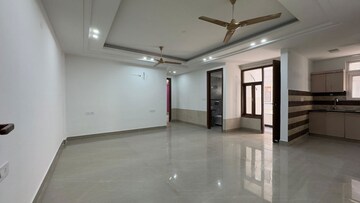 2 BHK Builder Floor For Rent in Chattarpur