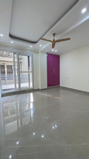 Master Bedroom in 2 BHK Builder Floor at Chattarpur – for Rent