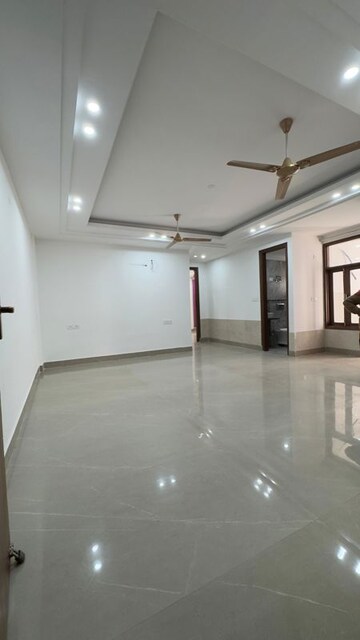Room in 2 BHK Builder Floor at Chattarpur – for Rent
