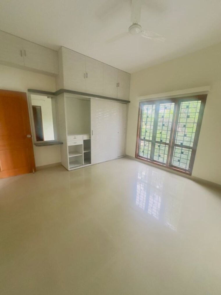 Room, sreenidhi-apartment-richmond-town 3 Bedroom 1950 Sq.Ft. Apartment In Richmond Town Bangalore 9478919