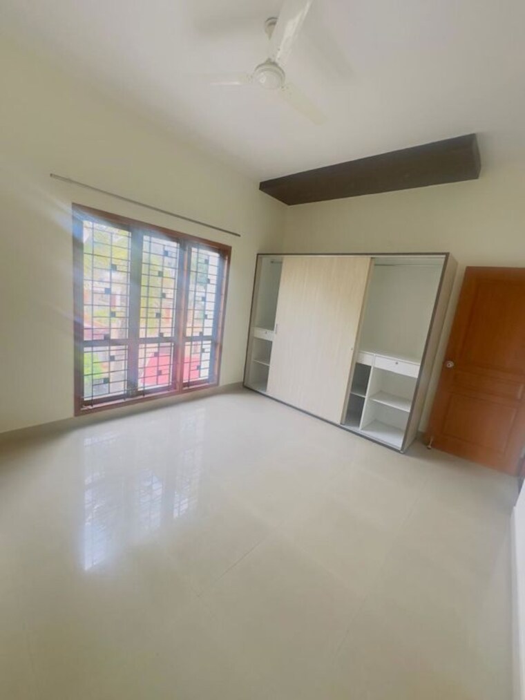 Room, sreenidhi-apartment-richmond-town 3 Bedroom 1950 Sq.Ft. Apartment In Richmond Town Bangalore 9478919