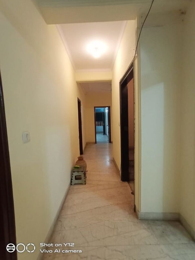 undefined, hauz khas 3 Bedroom 200 Sq.Yd. Builder Floor In Hauz Khas Delhi 9800566