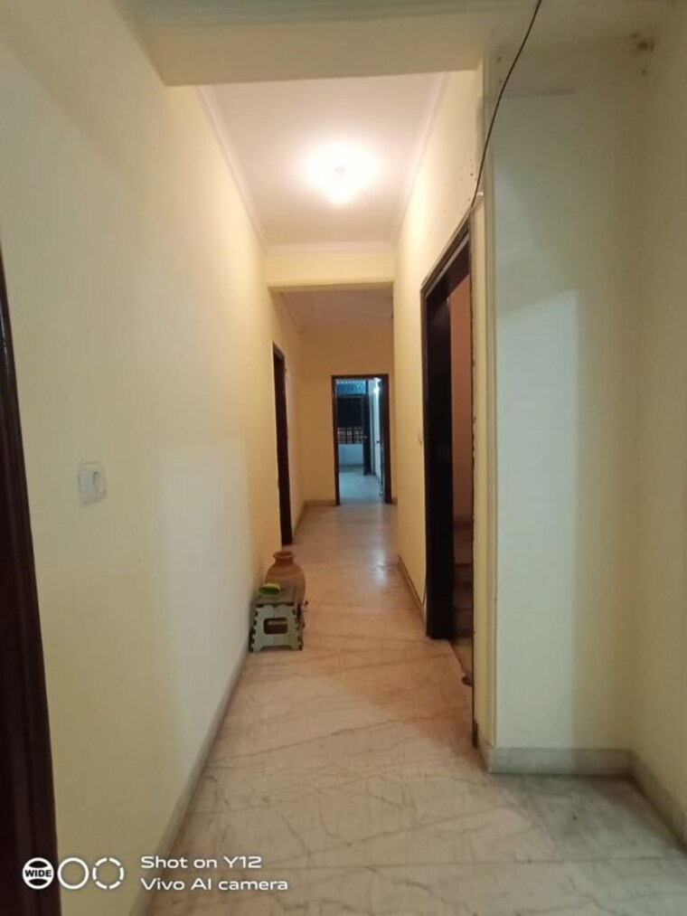 undefined, hauz khas 3 Bedroom 200 Sq.Yd. Builder Floor In Hauz Khas Delhi 9800566