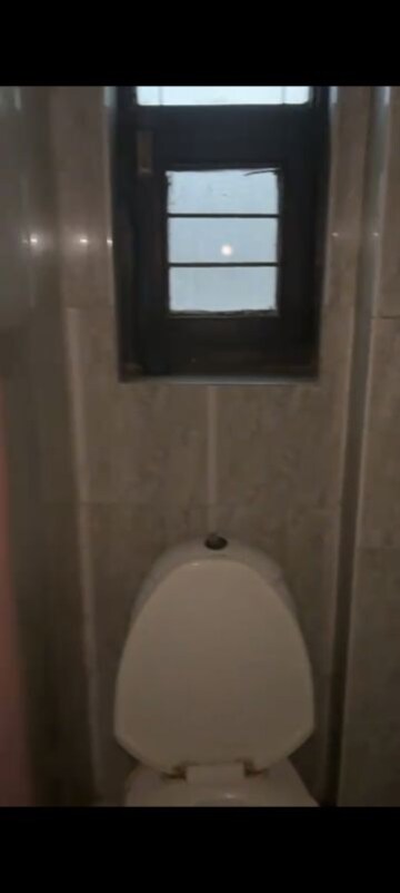 Bathroom in 2 BHK Independent House at Sector 48 – for Rent