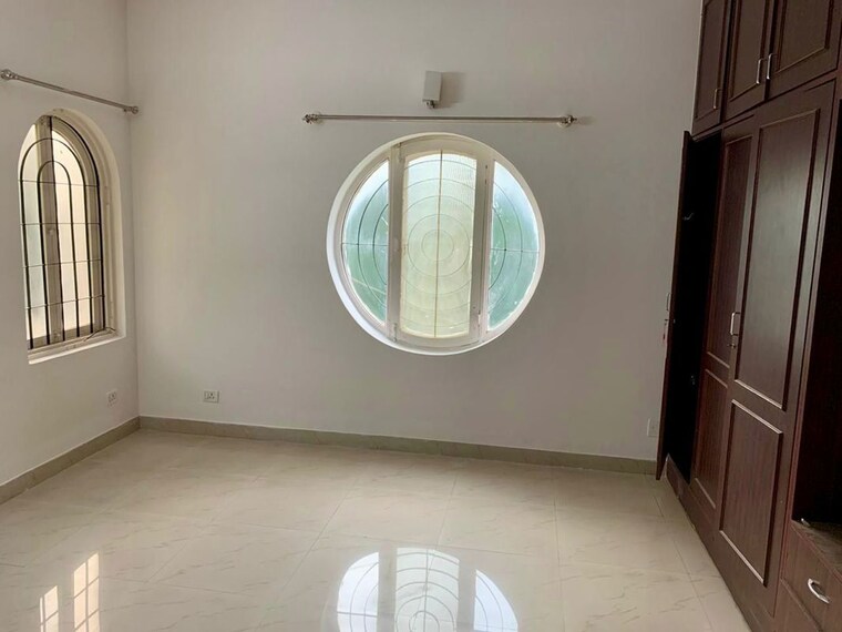 Bathroom, sterling-brunton 4 Bedroom 2200 Sq.Ft. Apartment In Mg Road Bangalore 9397752