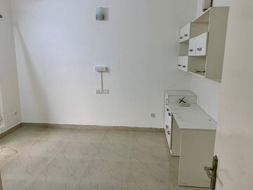 Bathroom in 4 BHK Apartment at Sterling Brunton, Mg Road – for Rent