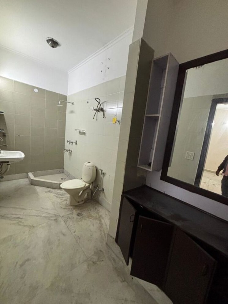 Living Room, greater kailash ii 3 Bedroom 250 Sq.Yd. Builder Floor In Greater Kailash ii Delhi 9800574