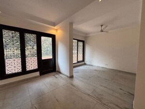 Room in 3 BHK Builder Floor at Greater Kailash ii – for Rent
