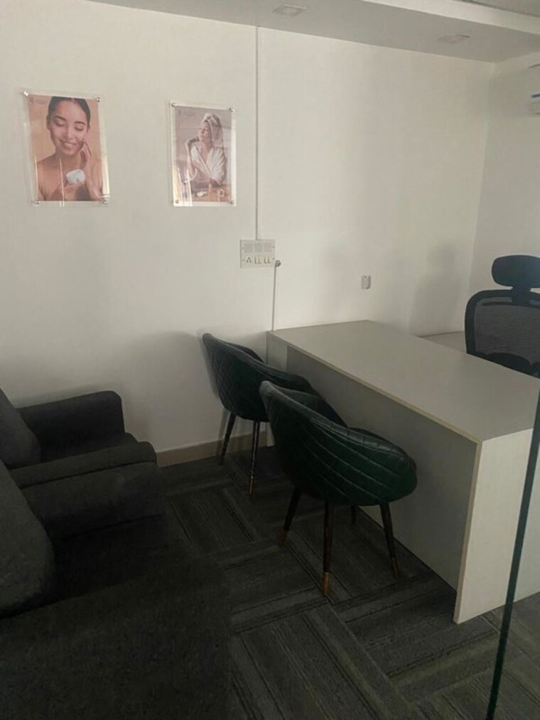 Team Area, barton-centre Commercial Office Space 1350 Sq.Ft. In Ashok Nagar Bangalore 9473335