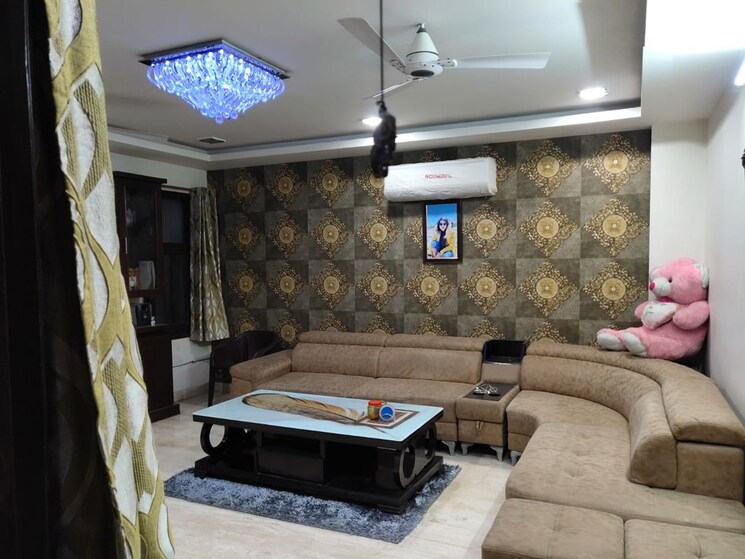 Bedroom, laxmi nagar 3 Bedroom 1200 Sq.Ft. Independent House In Laxmi Nagar Delhi 9800570