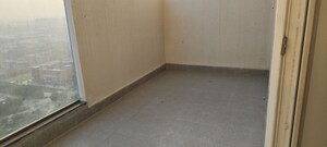 Room in 3 BHK Apartment at Tulip Yellow, Sector 69 – for Rent