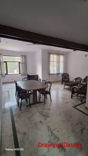 2 BHK Builder Floor For Rent in RWA Apartments Sector 51, Sector 51