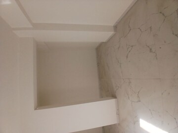 Room in 3 BHK Builder Floor at Rameshwar Nagar – for Sale