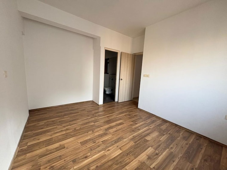 Room, river-scape 2.5 Bedroom 800 Sq.Ft. Apartment In Dombivli East Thane 9800620
